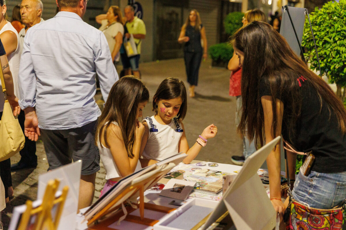 Visita stand fotografía