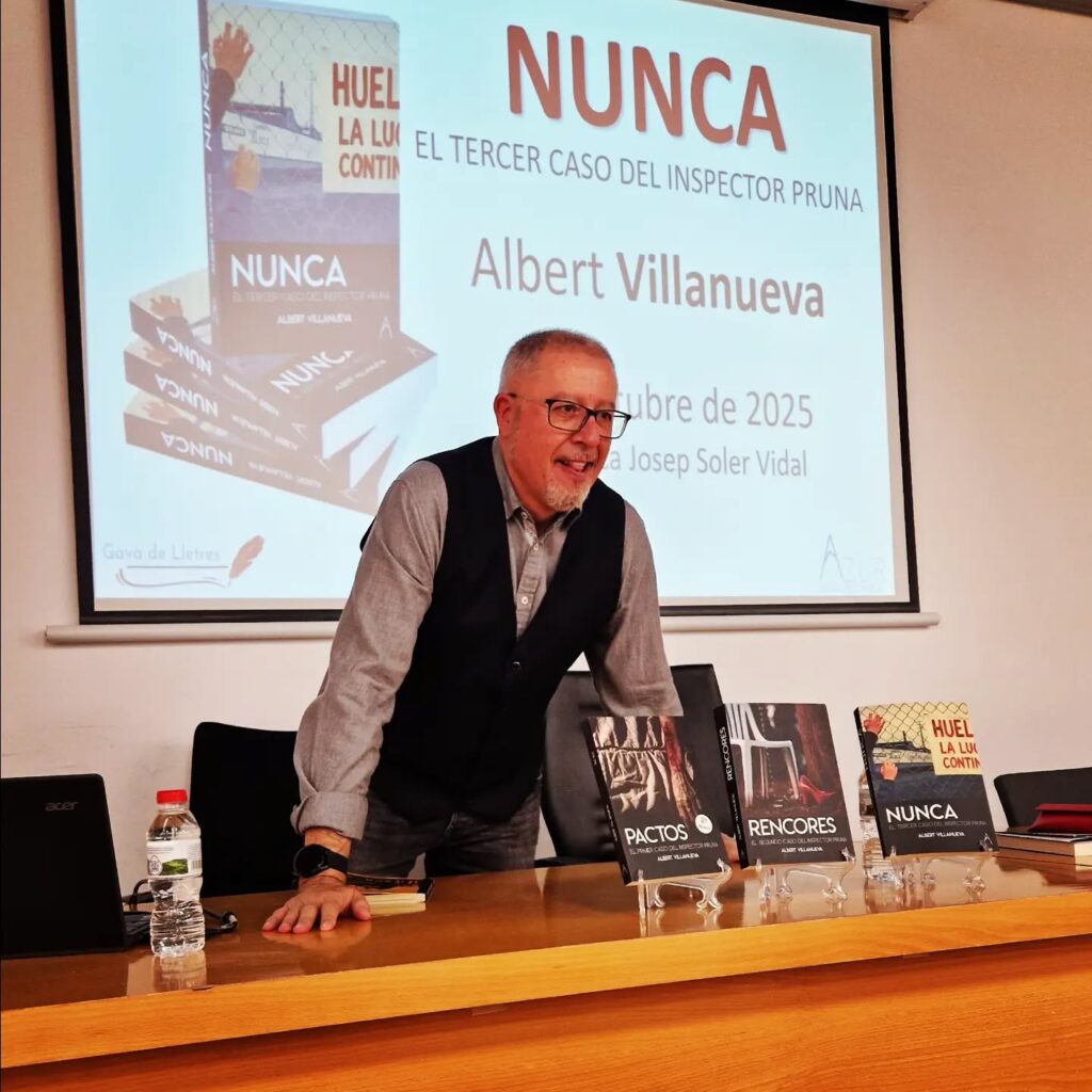 Presentación libro Nunca, el tercer caso del inspector Pruna autor Albert Villanueva