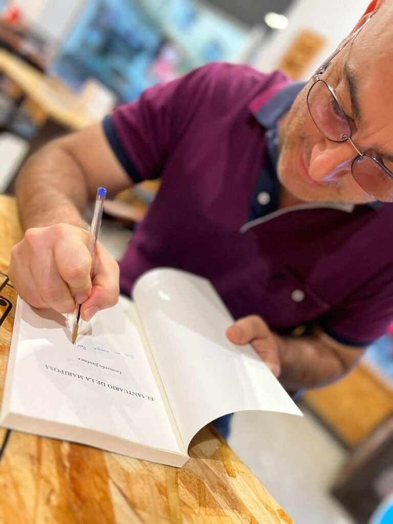 escritor Leonardo Jiménez