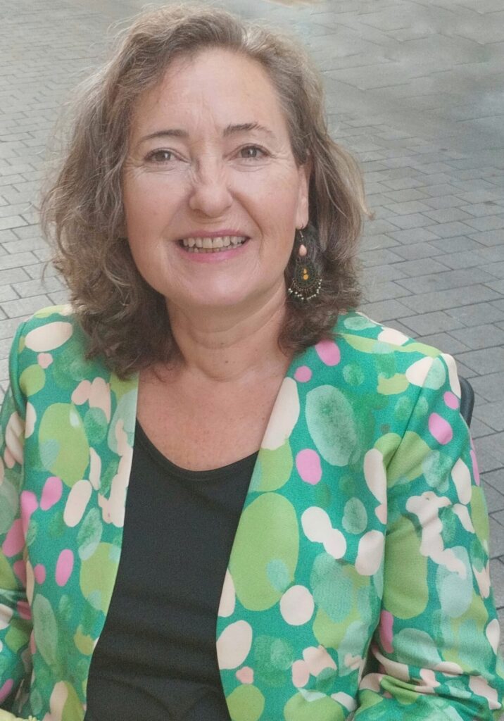 Escritora Aida Pilar García González Escritora y pintora